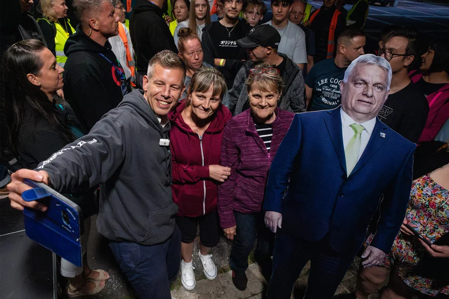 51:39 – prema Mediánu ponovo se otvara jaz između Tisa i Fidesza