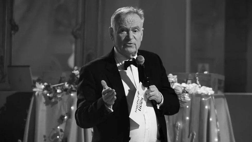 Preminuo lord Džefri Arčer