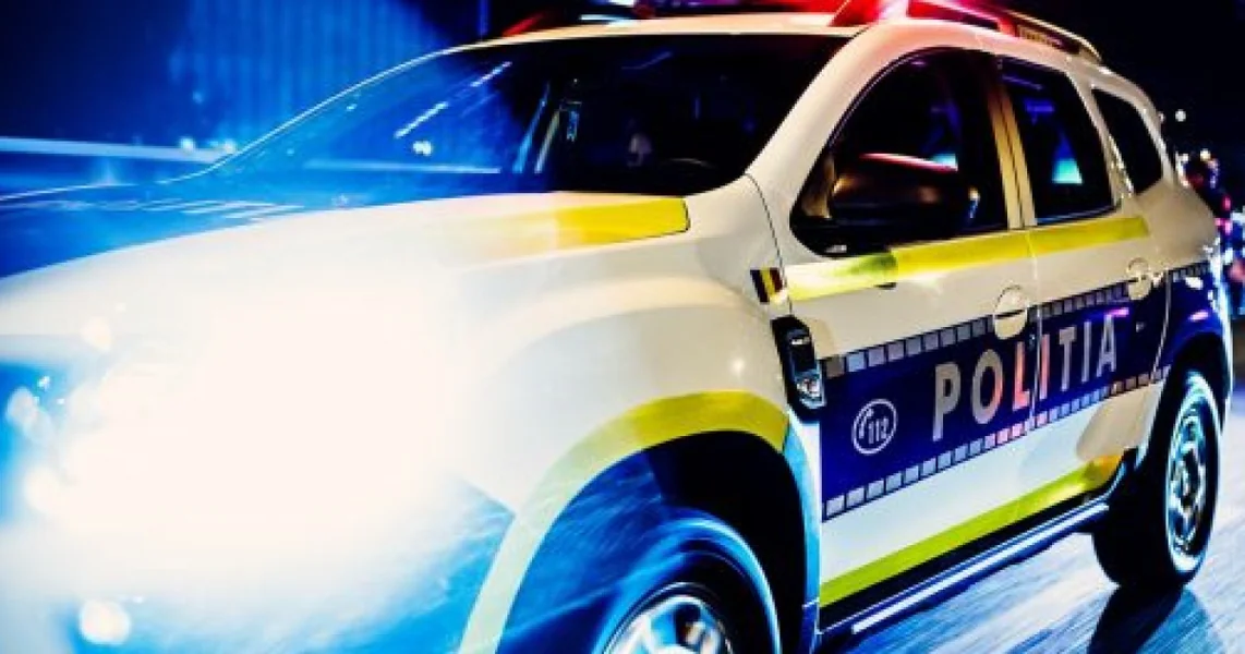 Vozač iz Huedina, bez vozačke dozvole i pod uticajem alkohola, uhvaćen da prevozi sedam maloletnika u automobilu