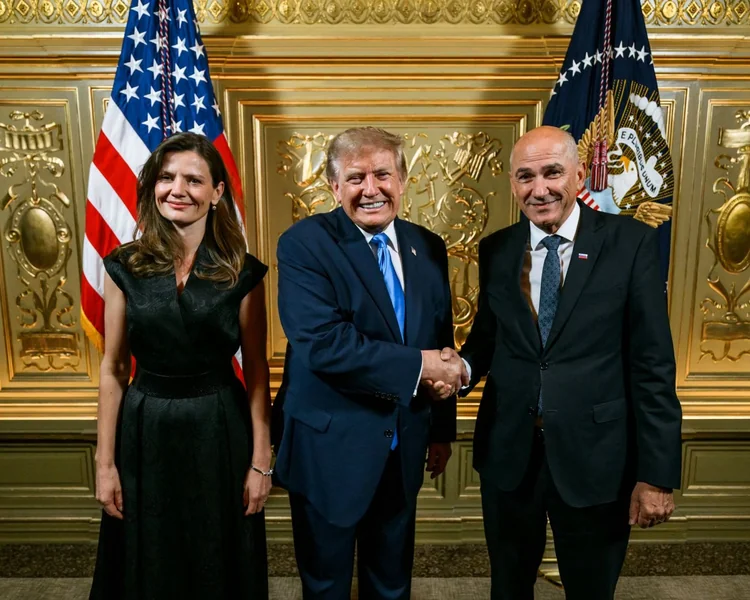 Janez, Donald Tramp, Melanija i Urška