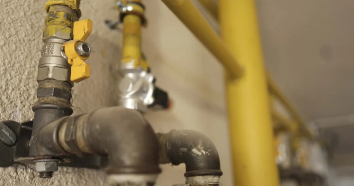 Distrigaz Sud Reţele je privremeno prekinuo snabdevanje gasom u zgradi u Sektoru 3. Pogođeno je 165 klijenata.