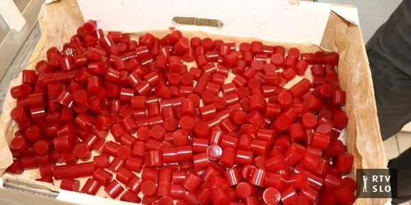 Prijeli muškarca čije je preduzeće prodavalo slatkiše sa zabranjenim kanabinoidima