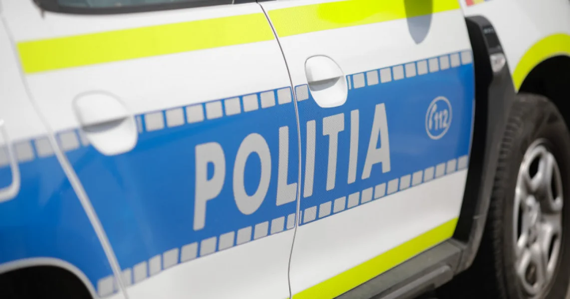 Udes u Timisu: Pijan muškarac i bez vozačke dozvole udario traktorom četiri parkirana automobila