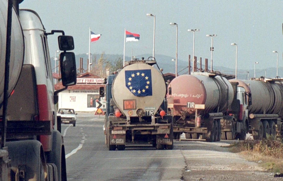 Dvesto i tri miliona evra dnevno gutaju benzinske pumpe - Nova Makedonija