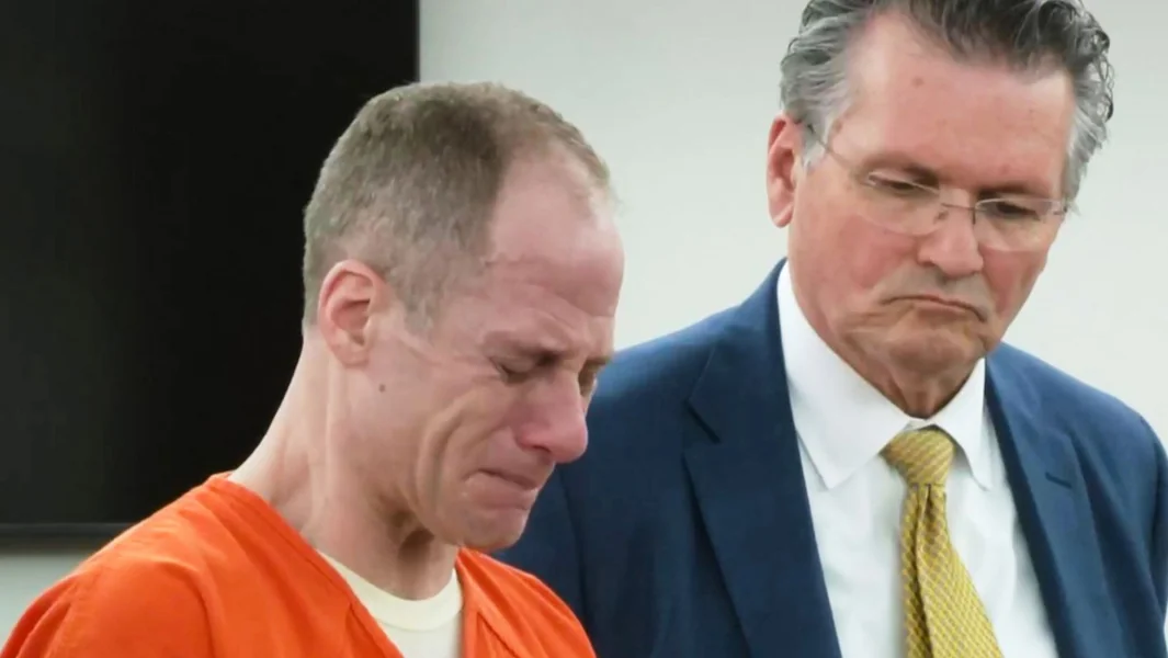 Doživotna kazna za bivšeg učesnika American Idola — upucao je suprugu dok je spavala i namestio provalu