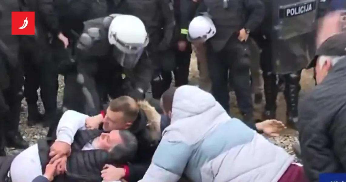 Policija uhapsila prosvjednike kod Podgorice, ovi su im skandirali 'ustaše'