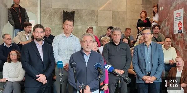 Štrukelj: Juče smo presegli 40.000 potrebnih potpisa za referendum
