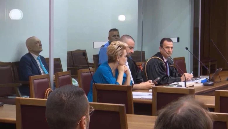 Bojkot advokata, Specijalni sud odlučuje da suđenje Iliru Meti i Moniki Kryemadhi teče bez branioca! Predsednik PL: Spreman sam da se branim sam, igra za odlaganje! Rokovi pritvora su obustavljeni.