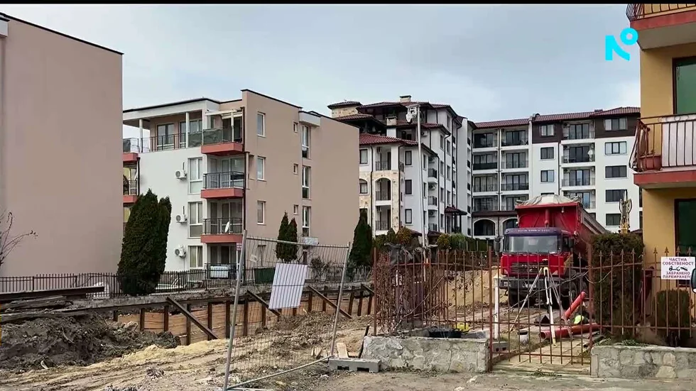 Građevinski iskop u Ravdi izazvao klizište i ostavio ljude bez struje i kanalizacije