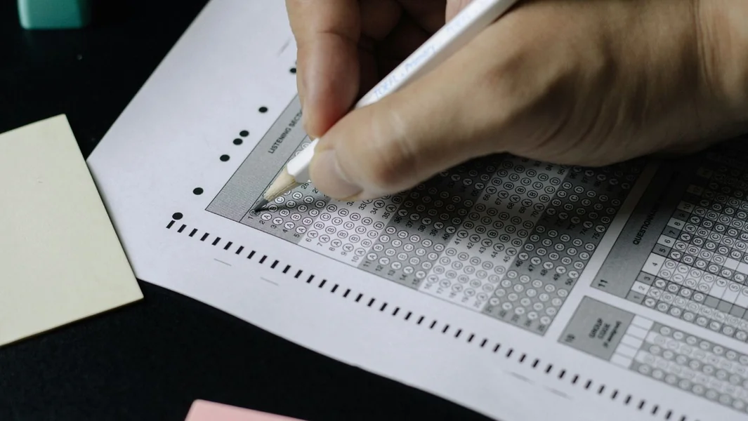 Diploma iz engleskog jezika za 3 dana uz 1500 evra – Evropska intervencija za oglase o jezičkim kvalifikacijama