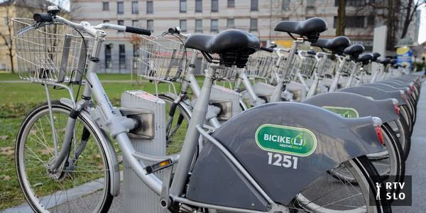 U Zagrebu su u jednom jutru prekolesarili razdaljinu od Zagreba do Los Anđelesa