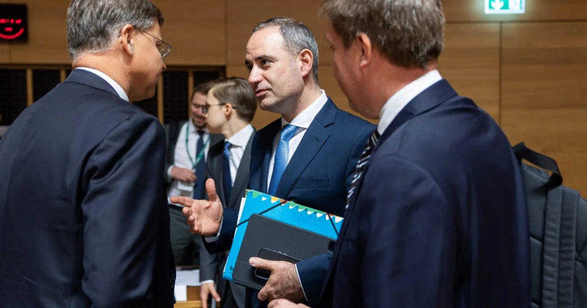 Rumunija stiže na ECOFIN bez jasnog plana za budžet 2027. Kako politička kriza komplikuje smanjenje deficita