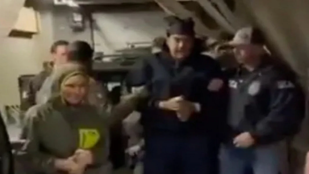 Venezuela: Prve slike Cilia Flores sa Nicolas Maduro posle otmice - Documento