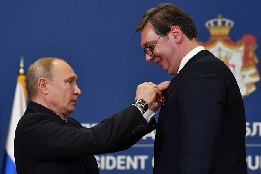 Politico: Na psima su testirana zvučna oružja od strane srpskih i ruskih tajnih službi