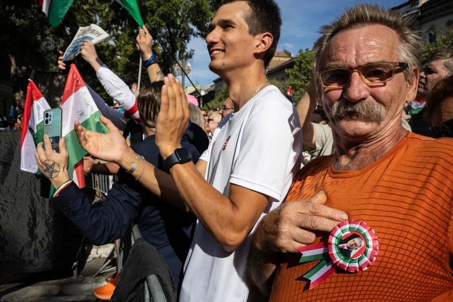 „Ako vam se ne sviđa Terror Háza, napravi te sebi drugi!” – Protestovali su za Schmidt Mariju Fideszovci