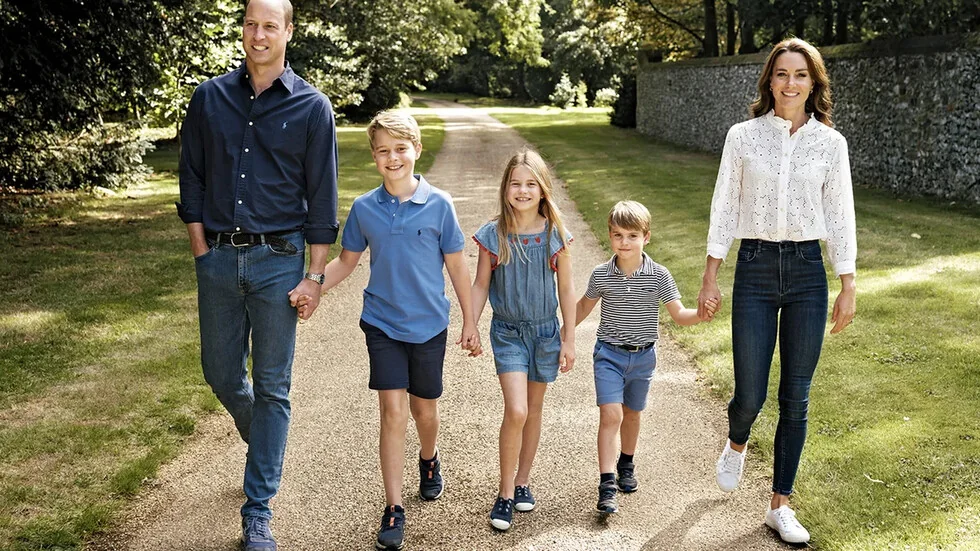 Princeza Kejt i ćerka joj Šarlot poslali muzički pozdrav povodom Božića (VIDEO)