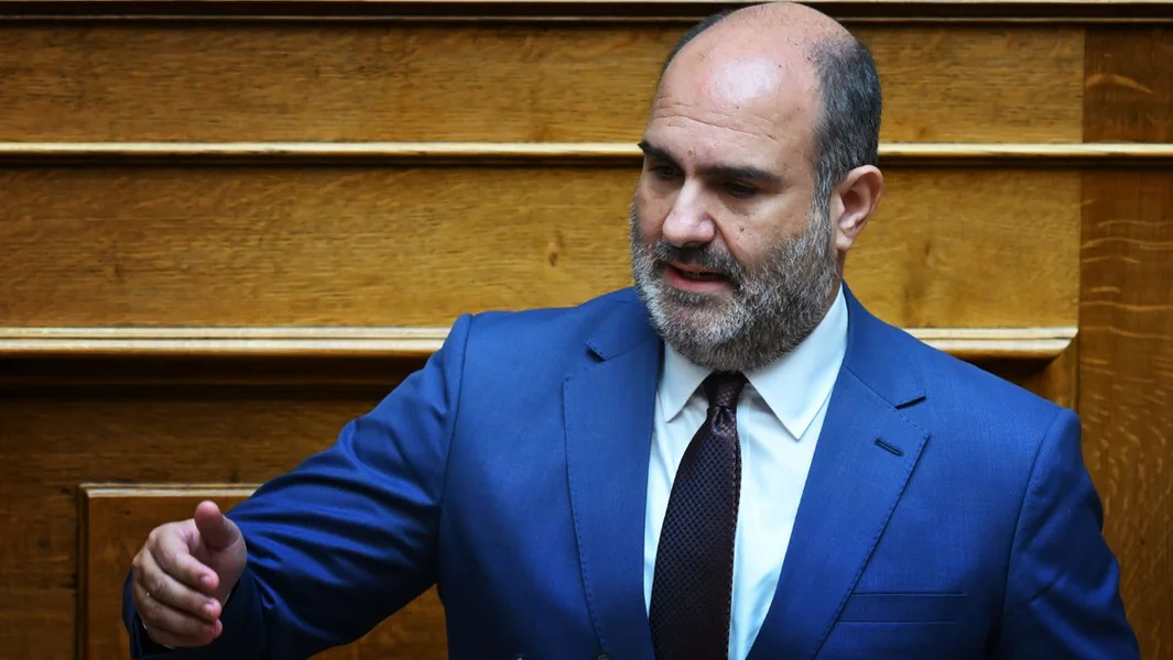 Divlji on-air kavga Dimitris Markopoulos sa farmerom: 'Govoris poslaniku' - 'Ko si ti? Papa Rima?'