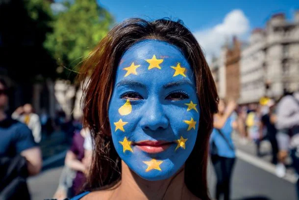 Slovenci zadovoljni, osim kad vlada Janez Janša