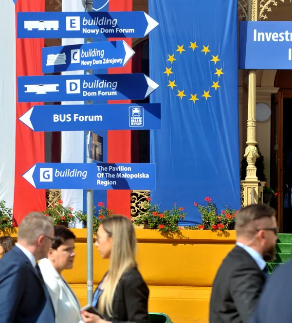 Menjajući pravila, Brisel blefira da želi da proširi EU - Nova Makedonija