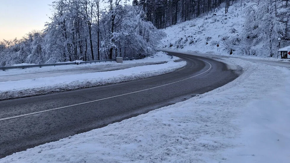 Hladnoća i sneg: Kakvo je stanje na putevima