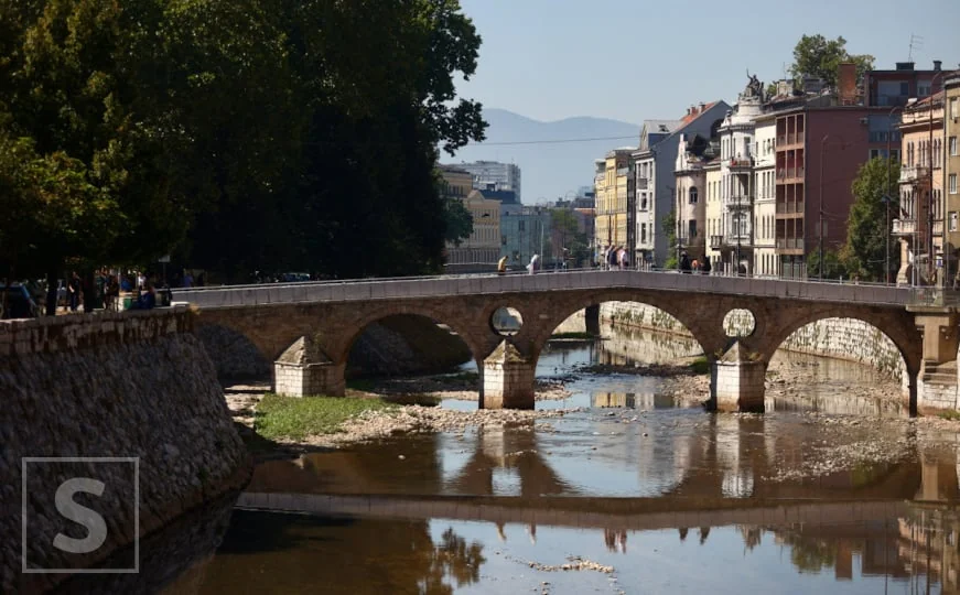 Prohladno jutro u Bosni i Hercegovini, poznato kada nam dolazi kiša