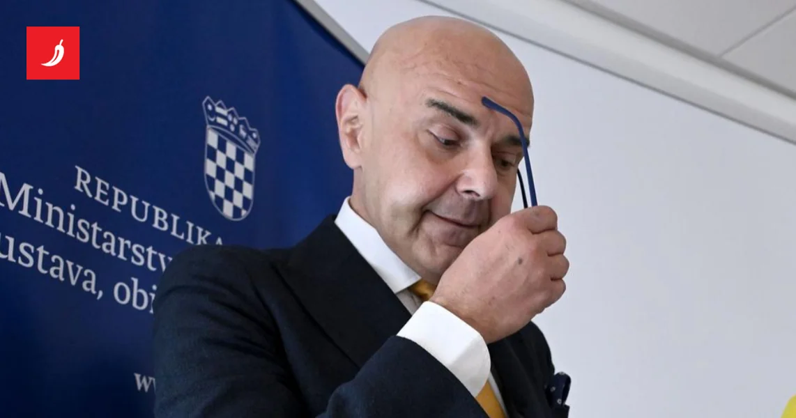 Dao je tri ilegalna otkaza. Kako i dalje može biti ministar?