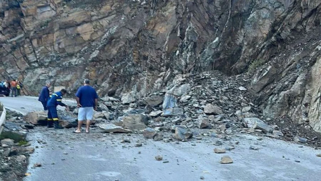 Karpathos: Klizišta zatvorila put Spoa–Olimpos - Zbog intenzivne kise - Documento