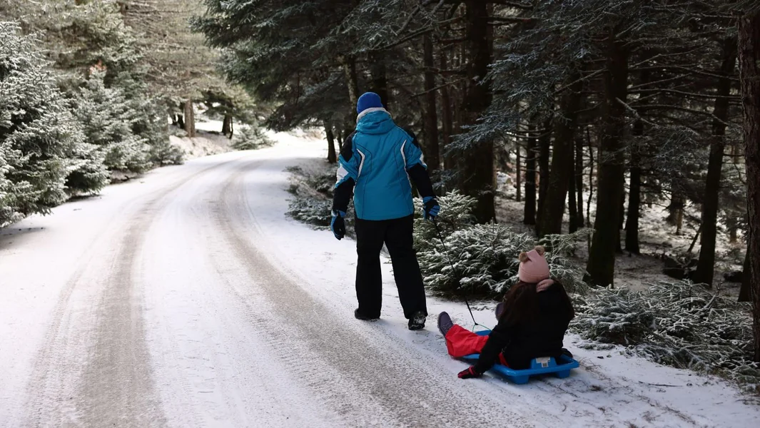 Pokrila se Parnita - Slike belog pejzaža - Documento