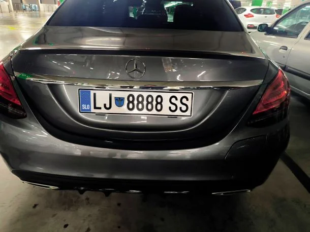 Neonacističke registarske tablice