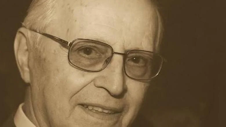 Mogu li se verovatno očekivati vojni napad Jugoslovena, pa i Grka, rekavši: Ući ćemo da branimo naše braće u manjini! Izjava Ramiza Alije na plenumu, 6. jula ’90