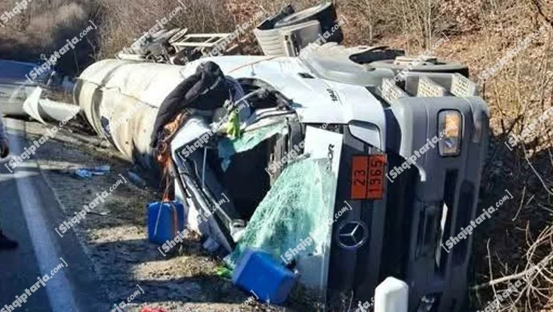 Prevrnulo se vozilo sa gasom, zatvoren je pravac Strugë-Qafë Thanë