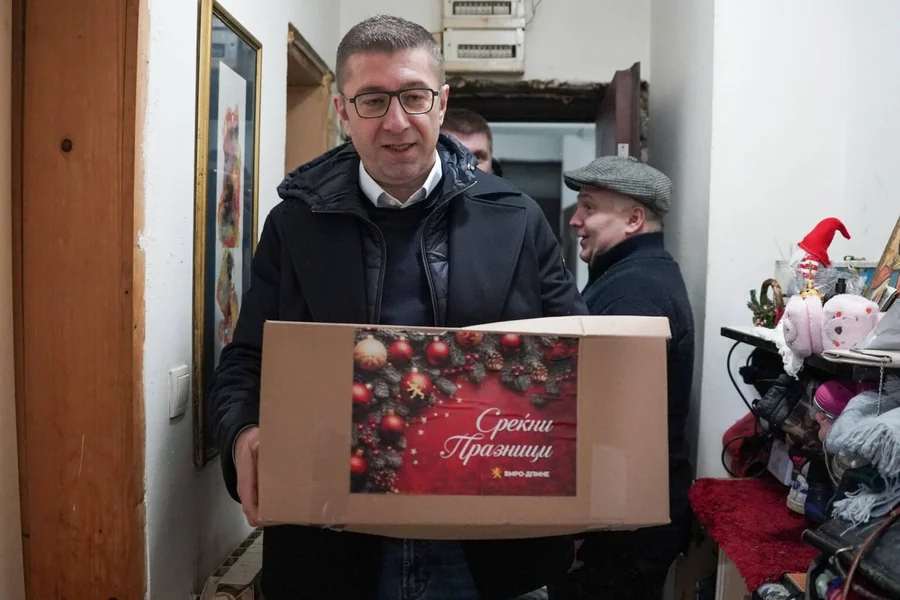 Badnik nije samo dan, već poruka da zajedništvo, ljubav i solidarnost nas čine jačima, istakao Hristijan Mickoski - Nova Makedonija