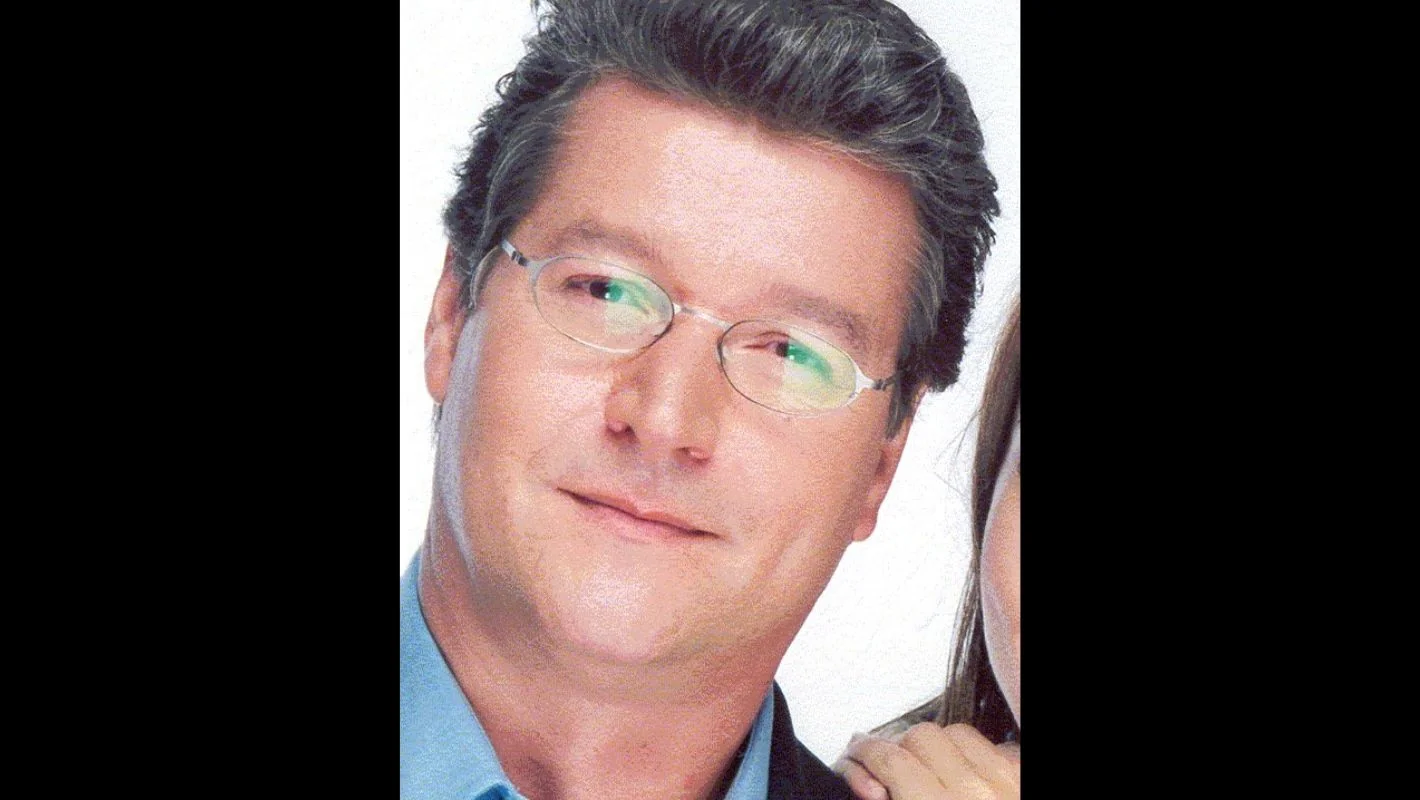 Preminuo je novinar Antonis Kokorikos - Documento