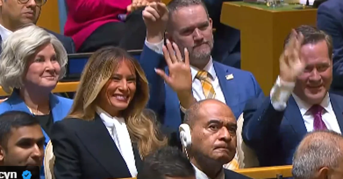 VIDEO Iznenadio je sve potezom: Prekinuo govor zbog Melanije