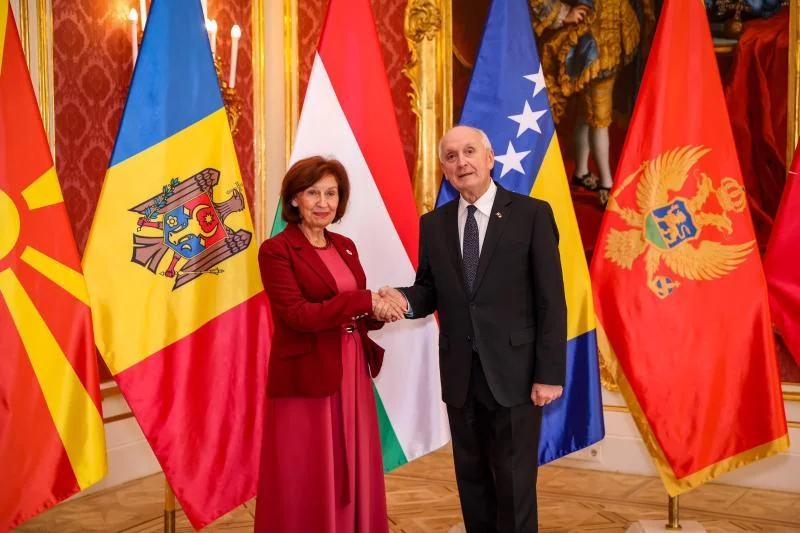 Siljanovska Davkova na sredbi sa makedonskom dijasporom u Ungariji - Nova Makedonija