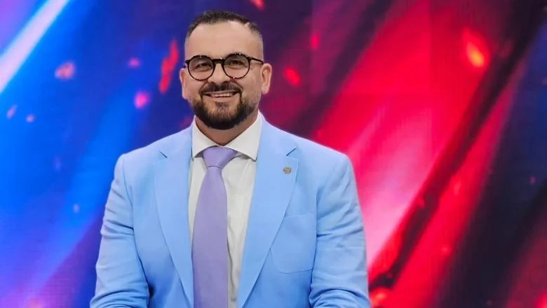 Radio vežbajući, preminuo novinar Enea Andrea! Brat glumice Eme Andreje