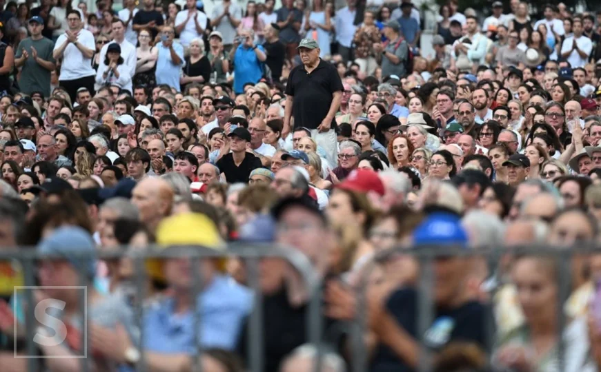 Usvojen kontroverzni zakon u Australiji: Zabranjena javna okupljanja na 14 dana