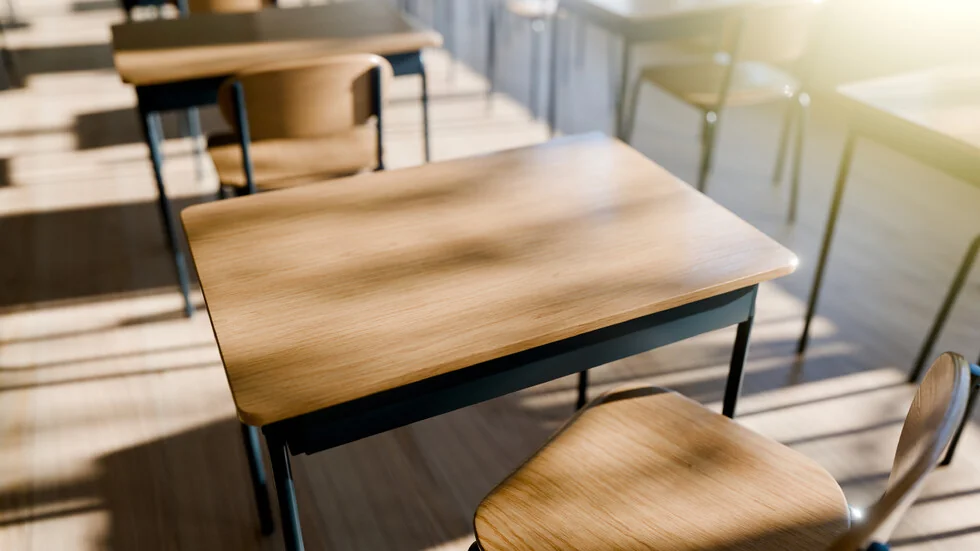 Disciplina u školi, proučavanje religije i jedan udžbenik: Kakvi su predlozi Ministarstva prosvete i kako se oni prihvataju.