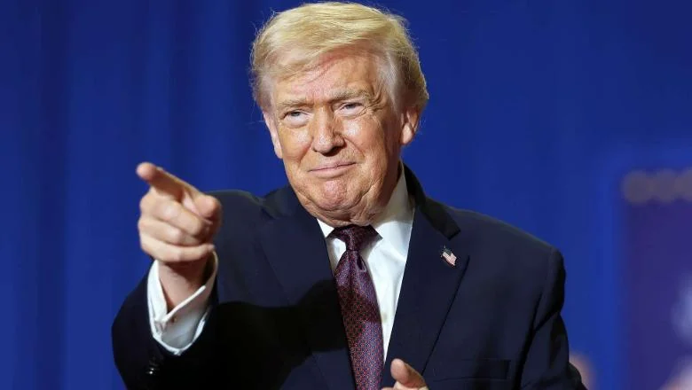 Trumpova moto: Ja, ja i ja