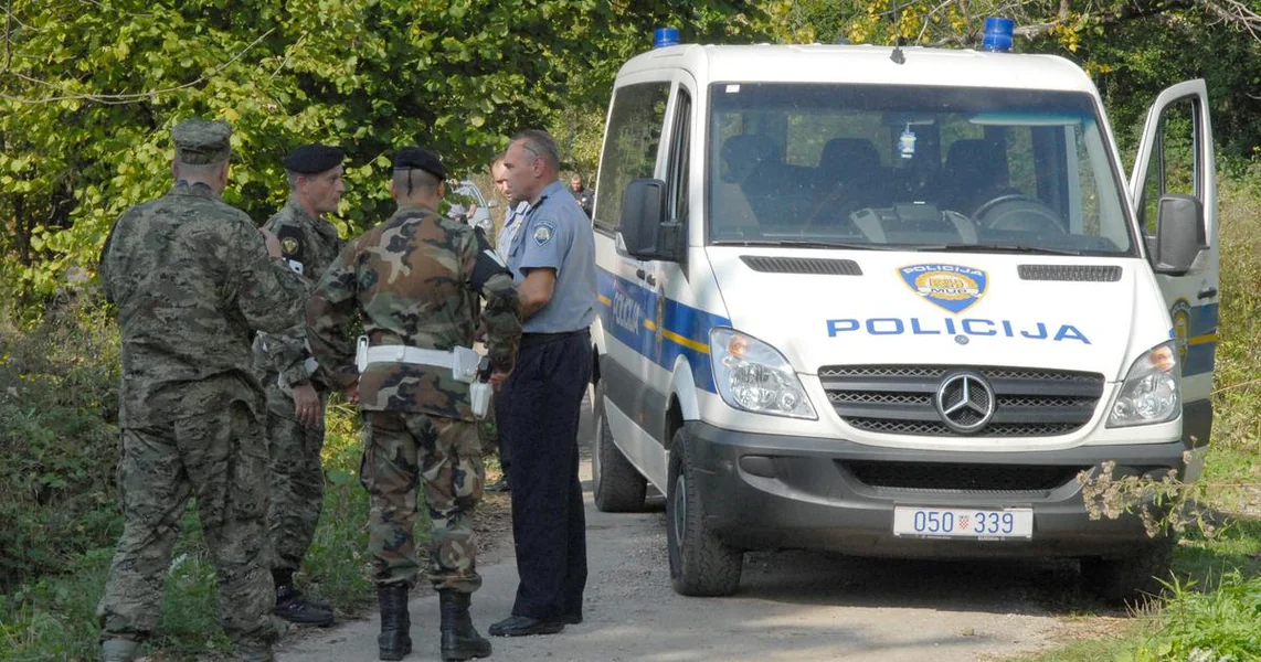 FOTO Dva MiG-a sudarila su se u zraku, piloti su katapultirali, a žena povređena: Rezultati istrage čekali su mesecima