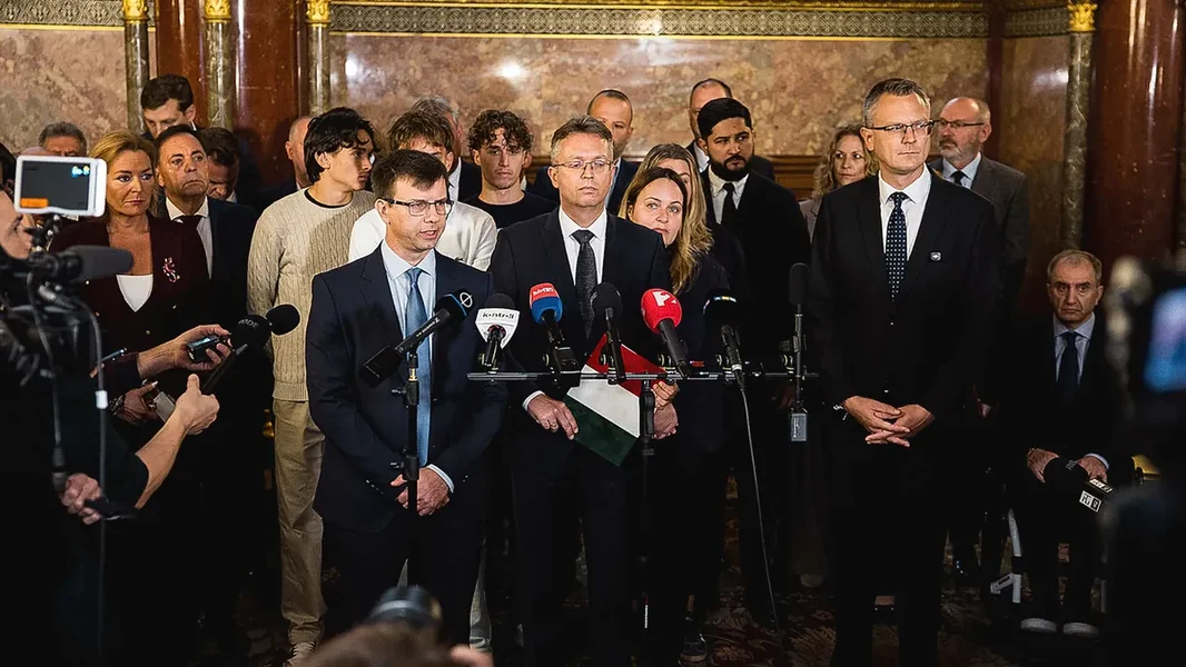Hankó Balázs: Ako me nameravaju odvesti, neka to urade sa mog radnog mesta - ORIGO