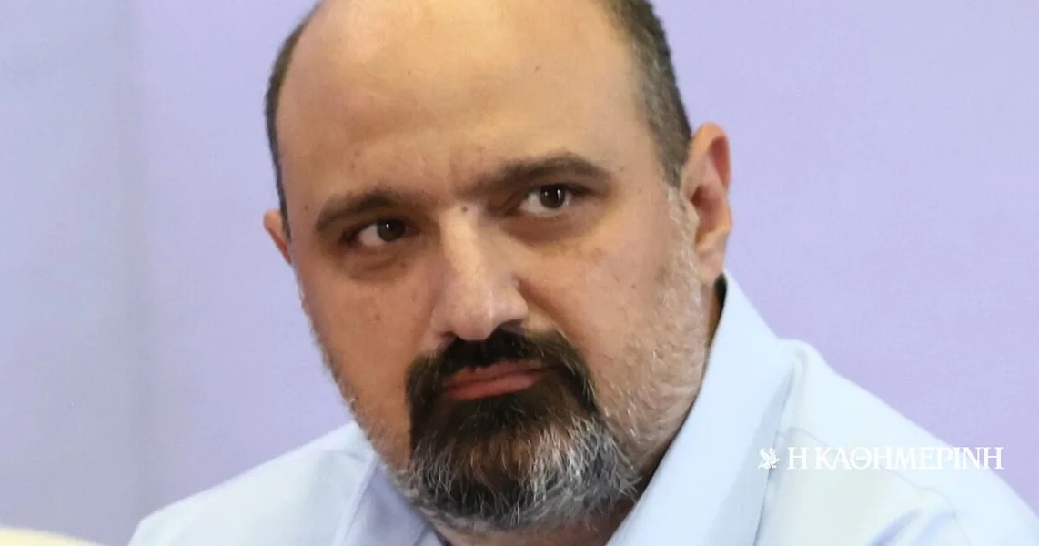Hristos Triantopoulos: Modeli