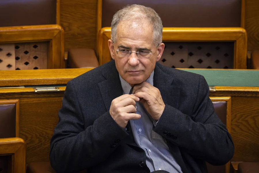 Vidim, još u slobodi si! - Lajos Kósa ovako se zeza sa svojim drugarima
