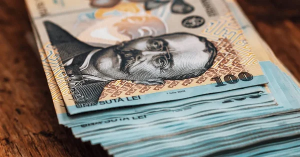 Ordonanca Trenulec: sta se desava sa platama drzavnih sluzbenika i pomoci za placanje racuna za energiju