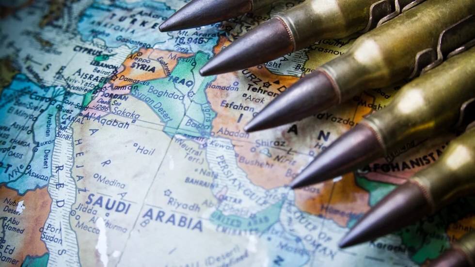 Saudijska Arabija objavila zračnu uzbunu u nekoliko oblasti, eksplozije odjeknule u Rijadu