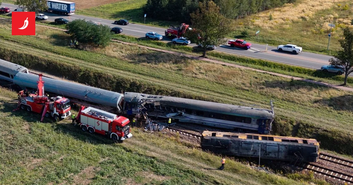 Sudarila su se dva brza vlaka u Španiji. Deset poginulih