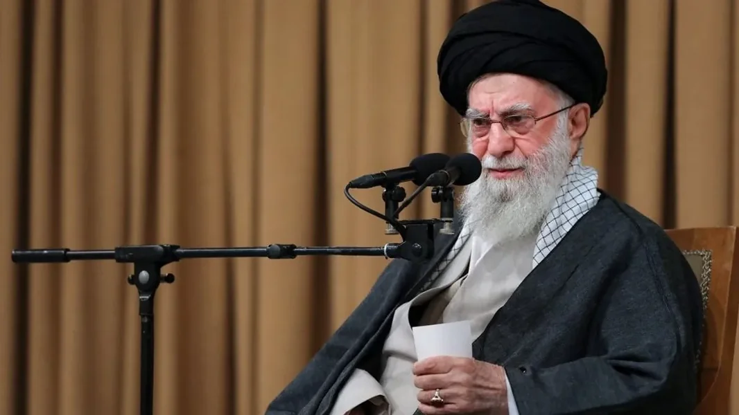 Iranski Ajatolah bi mogao da pobegne ako izbiju nemiri