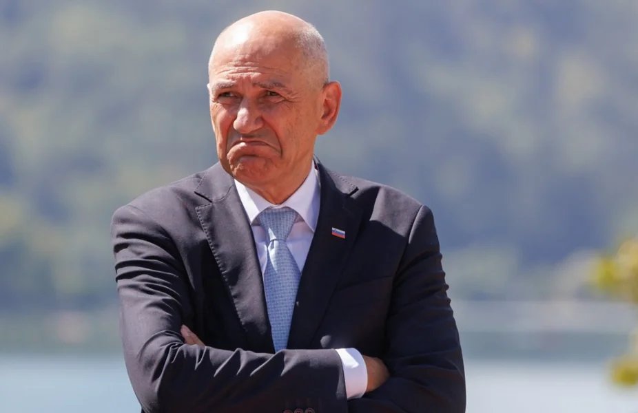 Jansa i neambiciozna Slovenija