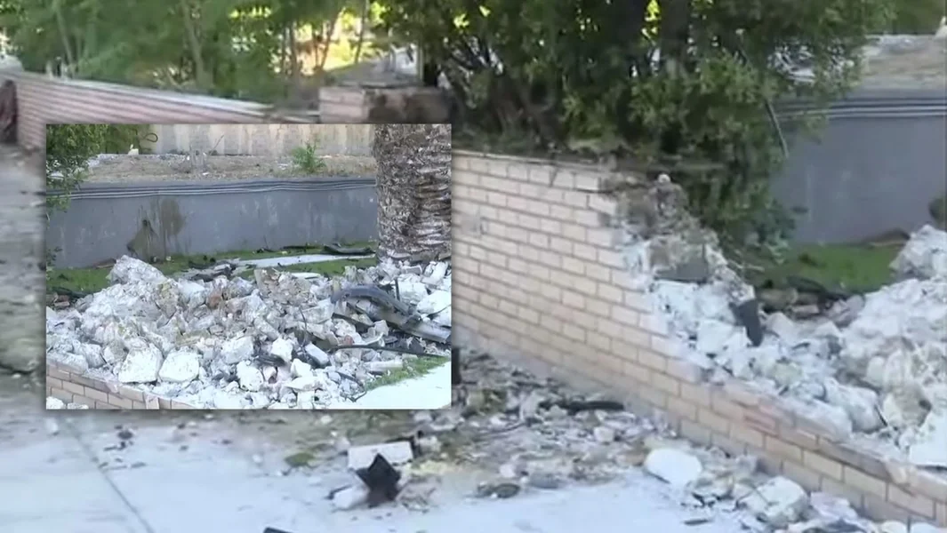 Tragedija u Glyfadi: Tri mrtva u saobraćajnoj nesreći - auto se zabio u ogradu - Documento