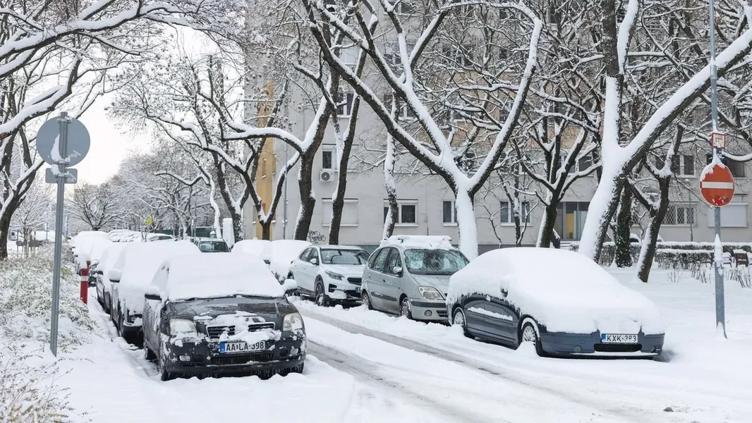 Zbog snega ne možete da dođete na posao? Saznato je kada se ne mora uzimati godišnji odmor - ORIGO